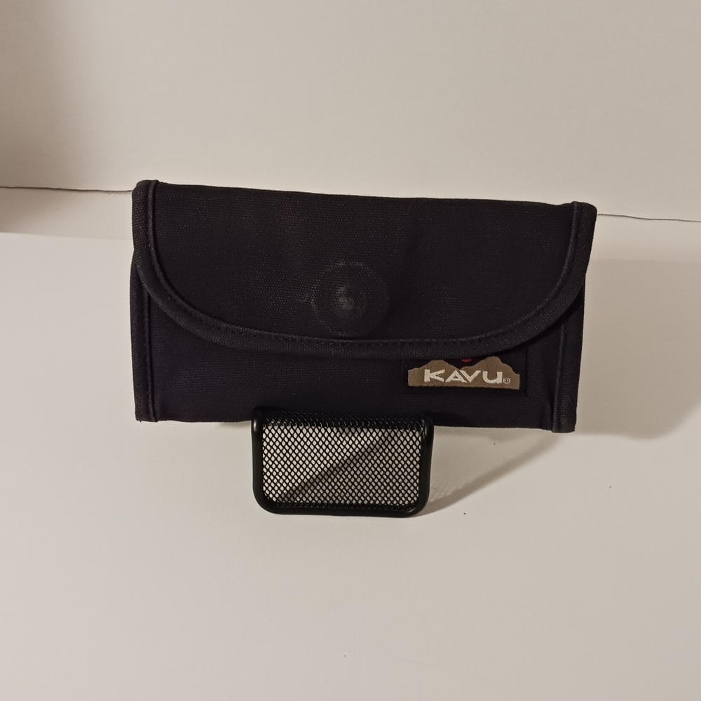 Kavu Big Spender Black Trifold Wallet GUC